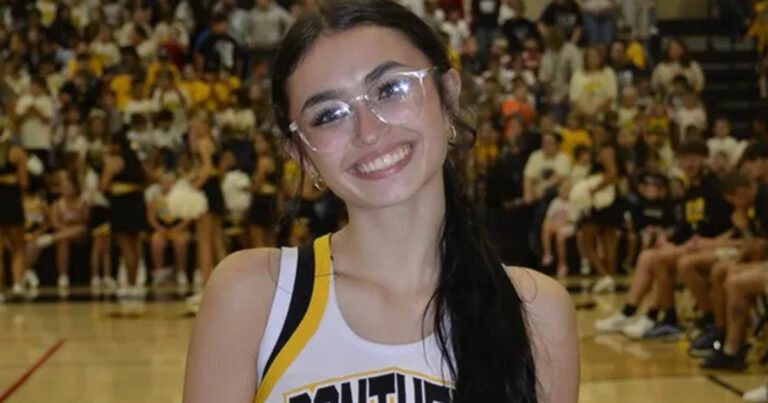 Cheerleader shot dead at high school bonfire – her final act is being hailed by thousands Cheerleader shot dead at high school bonfire – her final act is being hailed by thousands